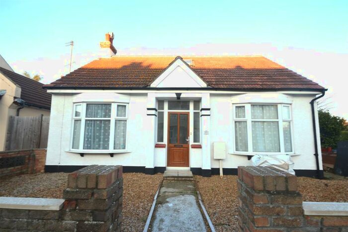 3 Bedroom Detached Bungalow To Rent In St Osyth Road, Clacton-on-Sea, CO15
