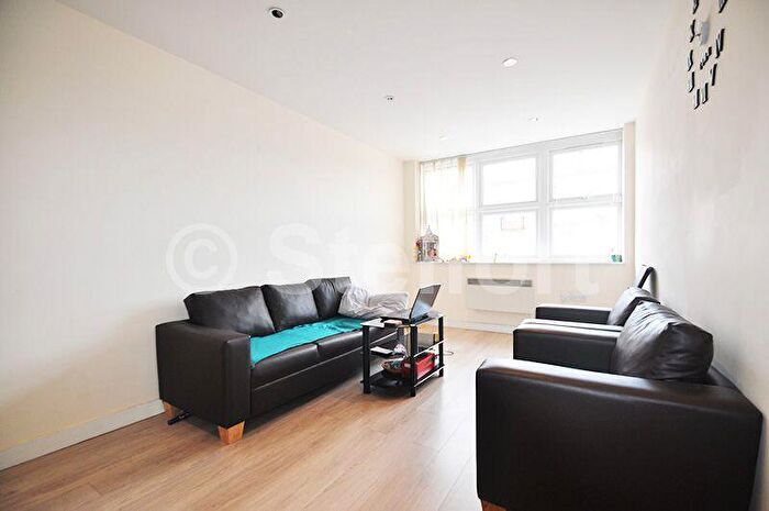 1 Bedroom Flat To Rent In Goodmayes House, Goodmayes Road, Ilford, IG3