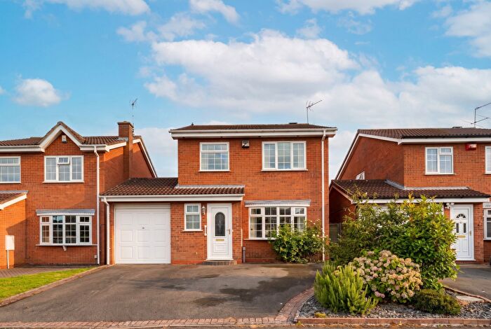 3 Bedroom Detached House For Sale In Stapenhall Road, Monkspath, B90