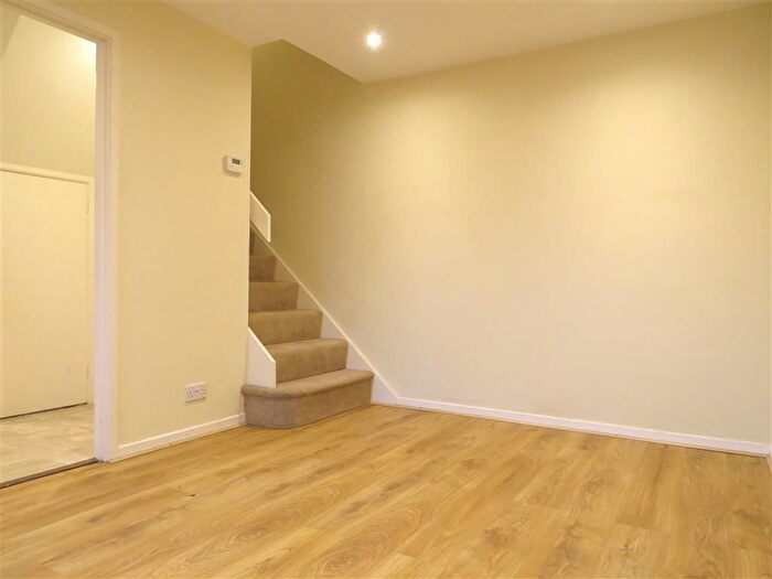 1 Bedroom Property To Rent In Arden Drive, Ashford, TN24