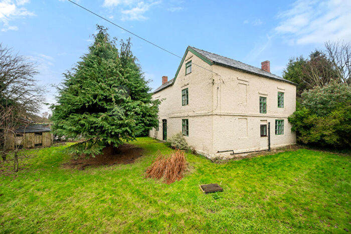 6 Bedroom Detached House For Sale In Swan Farm, Cranage, CW4