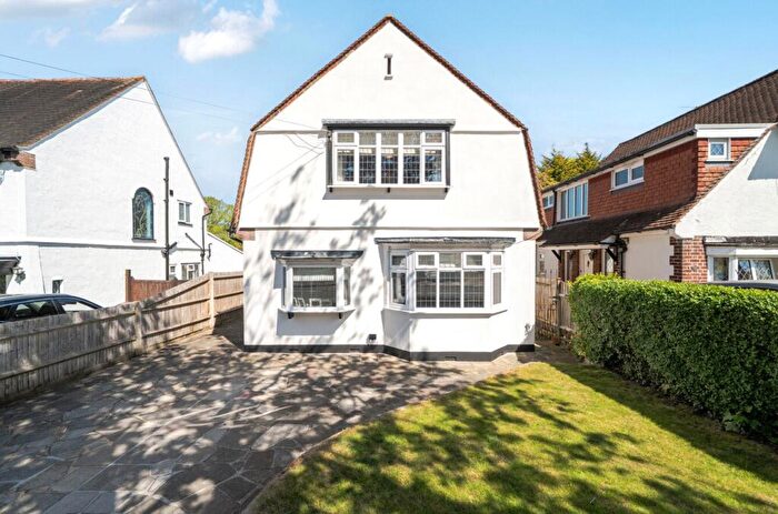 3 Bedroom Detached House For Sale In Felstead Road, Orpington, BR6