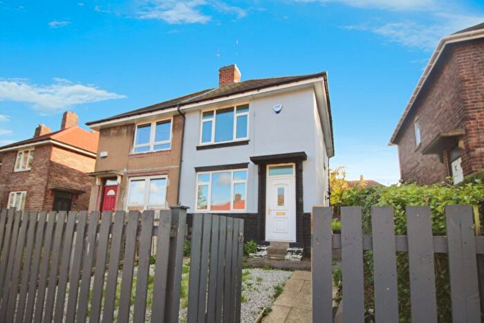 2 Bedroom Semi Detached House To Rent In Deerlands Avenue, Sheffield, South Yorkshire, S5
