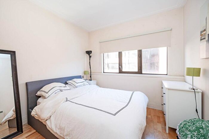 1 Bedroom Flat To Rent In Prescot Street, Tower Hill, London, E1