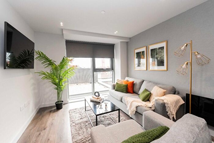 2 Bedroom Flat To Rent In One Park Lane, Heaps Mill, Liverpool, Merseyside, L1