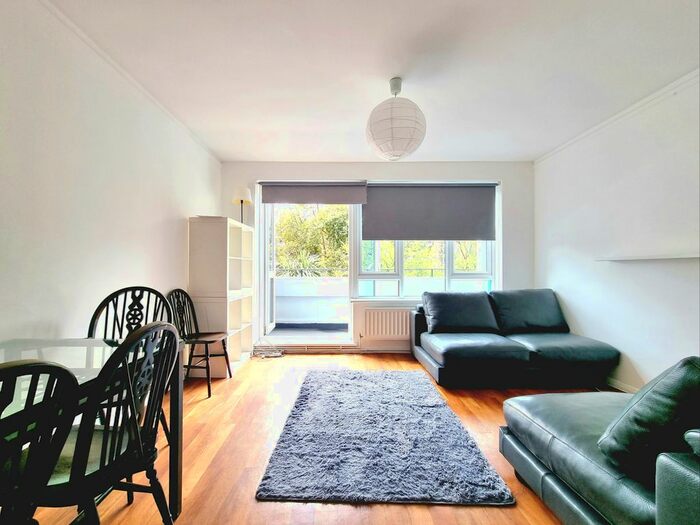 2 Bedroom Flat To Rent In The Grange, Lisgar Terrace, London, W14