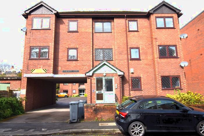 1 Bedroom Flat To Rent In Claremont Court, Claremont Grove, Didsbury, M20