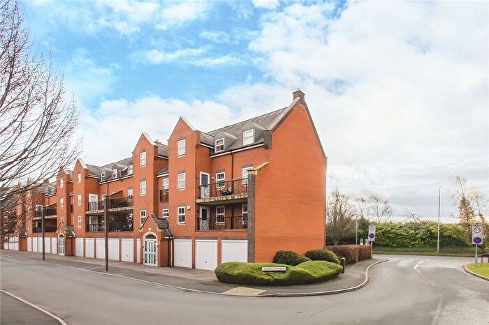 2 Bedroom Flat For Sale In Lynmouth Road, Churchward, Swindon, SN2