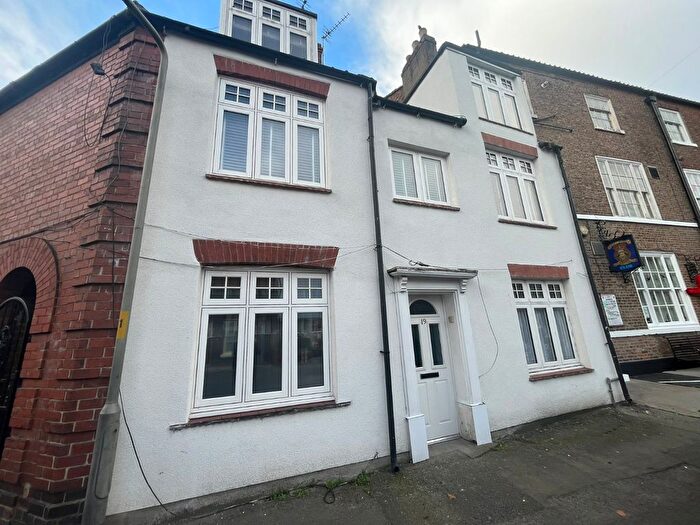 1 Bedroom Flat To Rent In Kirkgate, Thirsk, North Yorkshire, YO7