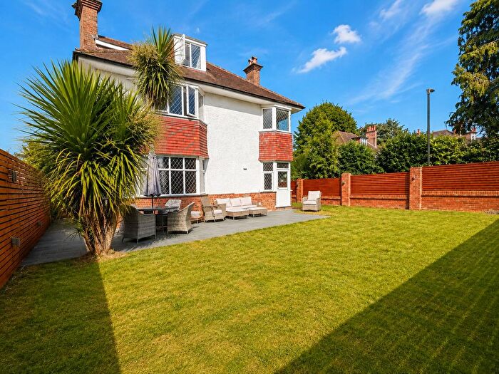5 Bedroom Detached House To Rent In Roslin Road, Bournemouth, BH3