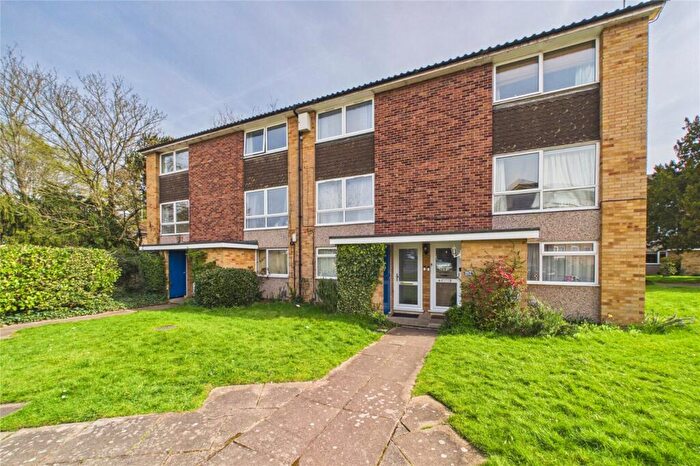 2 Bedroom Flat To Rent In Bath Road, Reading, Berkshire, RG1