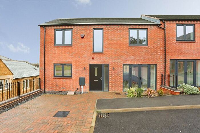 3 Bedroom Mews For Sale In Maple Close, Melton Mowbray, Leicestershire, LE13