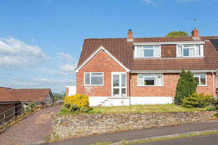 3 Bedroom Chalet For Sale In Ashley Road, Marnhull, DT10