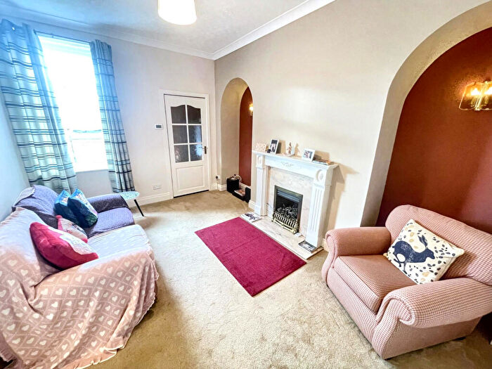 2 Bedroom Flat For Sale In Eglesfield Road, Laygate, South Shields, Tyne And Wear, NE33