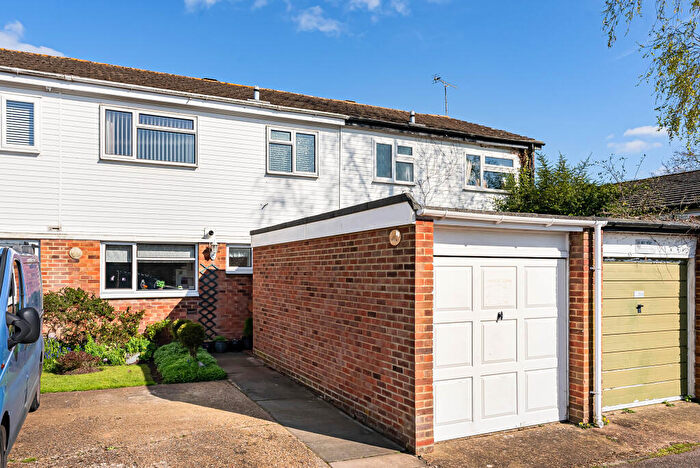 3 Bedroom Terraced House For Sale In Stephens Way, Redbourn, AL3
