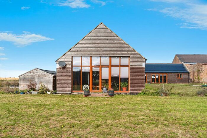 3 Bedroom Barn Conversion For Sale In Christchurch, Wisbech, PE14