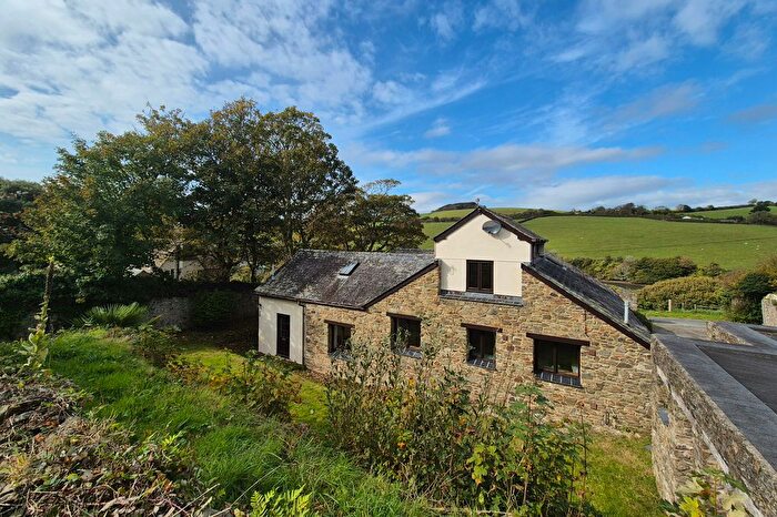 4 Bedroom Barn Conversion To Rent In South Pool, Devon, TQ7
