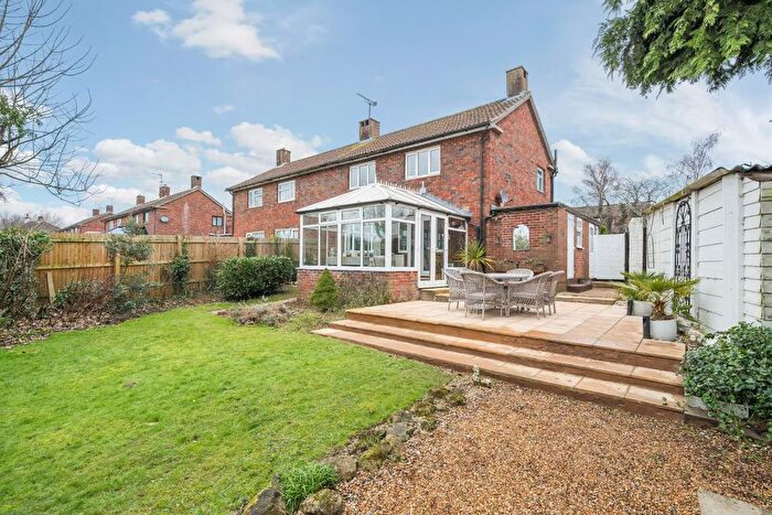 3 Bedroom Semi-detached House For Sale In Maidstone Road, Ashford, TN24