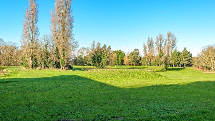 4 Bedroom Detached House For Sale In New Road, Sutton Bridge, Spalding, Cambs, PE12
