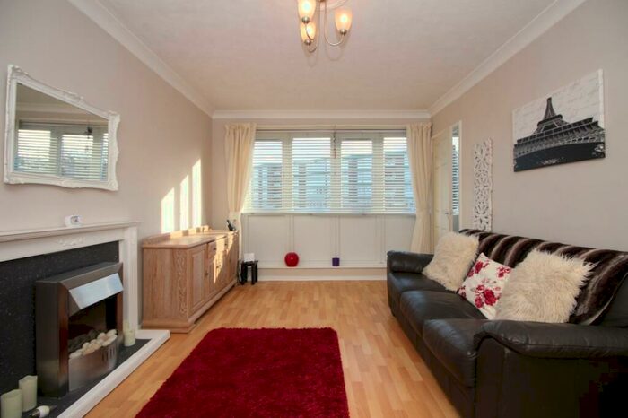 1 Bedroom Flat To Rent In Haydon Close, Gosforth, Newcastle, NE3