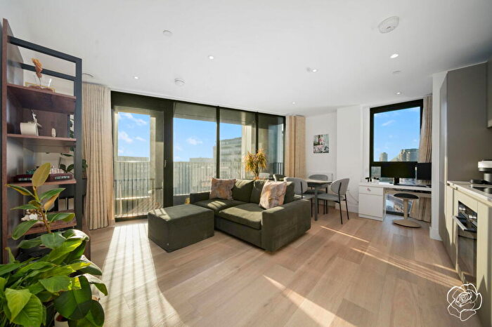 1 Bedroom Apartment For Sale In Corn House, Marshgate Lane, Stratford, E15