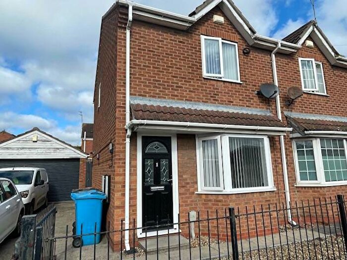 2 Bedroom House To Rent In Abbey Street, Hull, HU9