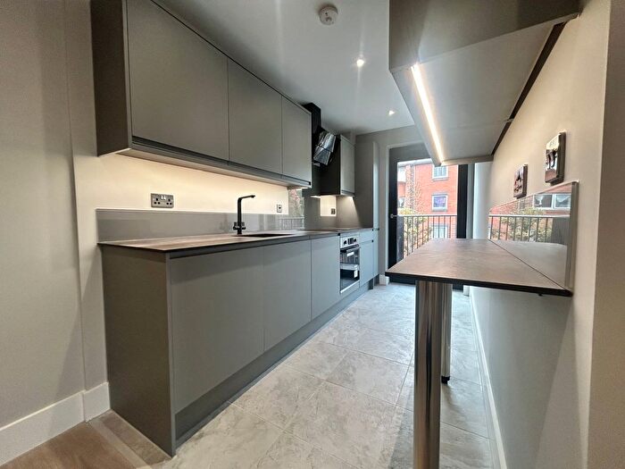 1 Bedroom Flat To Rent In Jarrom Street, Leicester, LE2