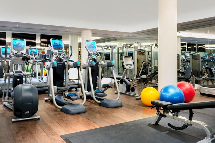 2 Bedroom Flat To Rent In Denman Place, Soho, London, W1D