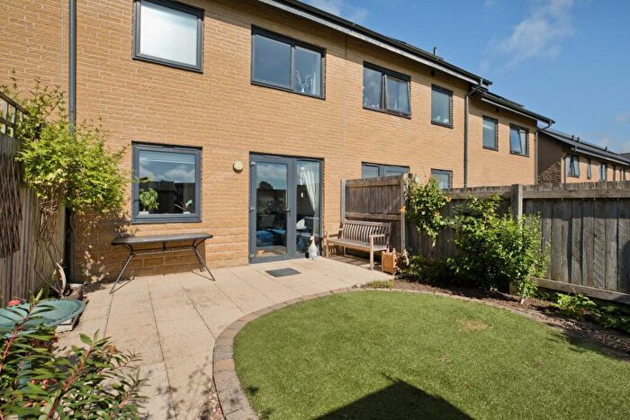 3 Bedroom Terraced House For Sale In Stansfield Close, Ilkley, LS29