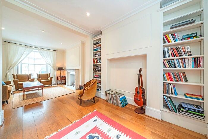 3 Bedroom Property To Rent In Alexander Place, South Kensington, SW7