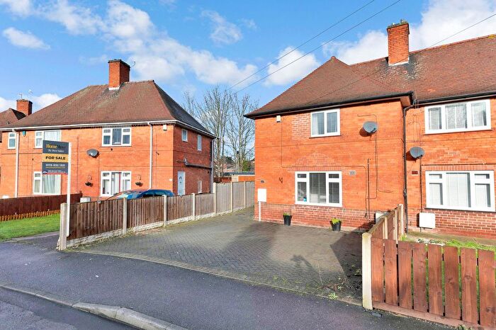 3 Bedroom Semi-Detached House For Sale In Southwold Drive, Nottingham, NG8
