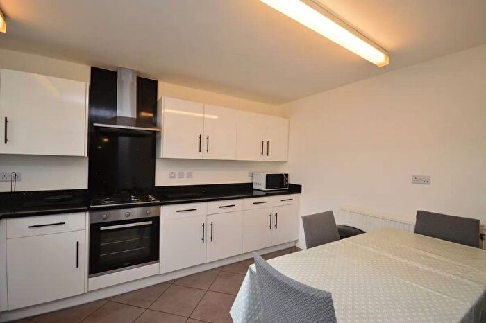 3 Bedroom End Terrace House To Rent In Shadwell, E1