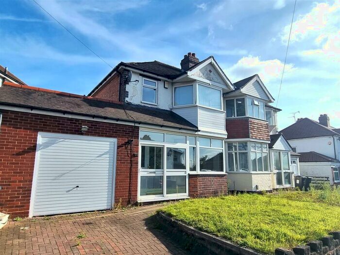 3 Bedroom Semi-Detached House To Rent In Elmbridge Road, Great Barr, Birmingham, B44