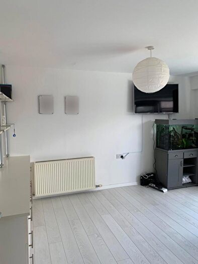 2 Bedroom Apartment For Sale In Victoria Crescent, Royston, Hertfordshire, SG8