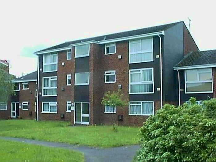 2 Bedroom House To Rent In Welland Close, Slough, Berkshire, SL3
