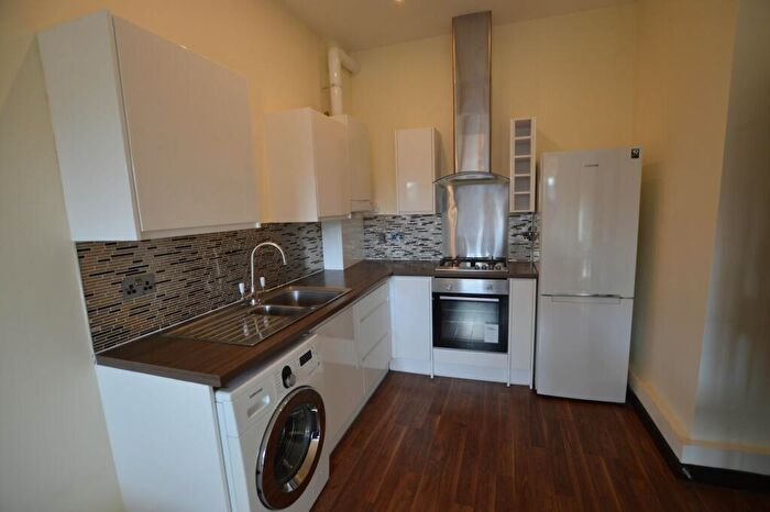 2 Bedroom Flat To Rent In Alstron House, E17