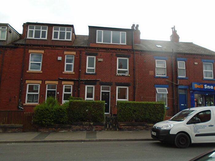2 Bedroom Terraced House To Rent In Cross Flatts Grove, Beeston, Leeds, LS11