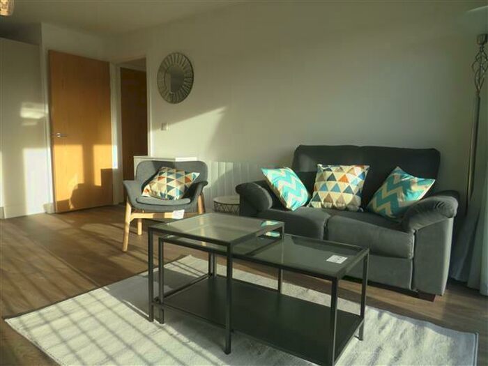 2 Bedroom Apartment To Rent In Lexington Gardens, Birmingham, B15