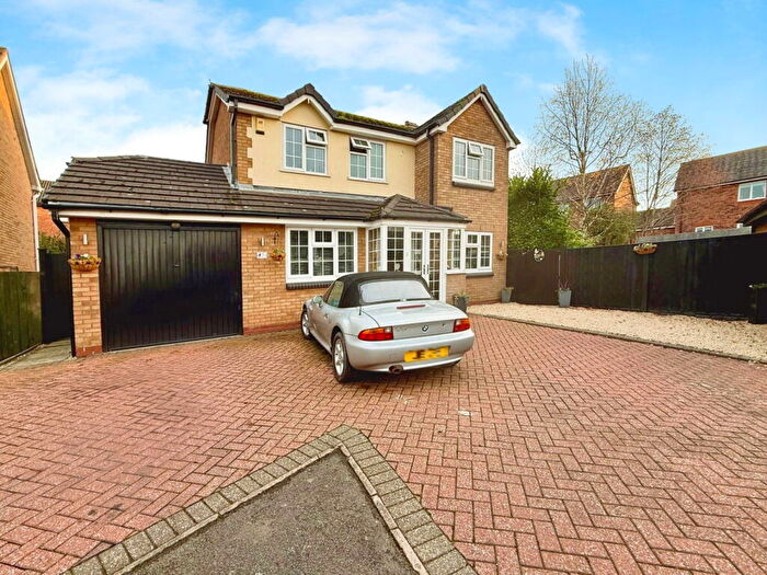 4 Bedroom Detached House For Sale In Beresford Dale, Church Gresley, DE11