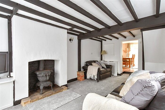 1 Bedroom End Terrace House For Sale In School Lane, West Kingsdown, Kent, TN15