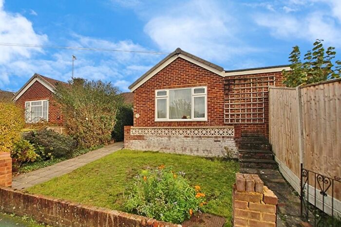3 Bedroom Semi Detached Bungalow For Sale In Clinton Close, Knaphill, Woking, GU21