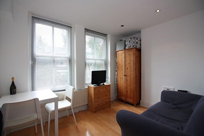 1 Bedroom Flat To Rent In Vaughan Road, London, SE5
