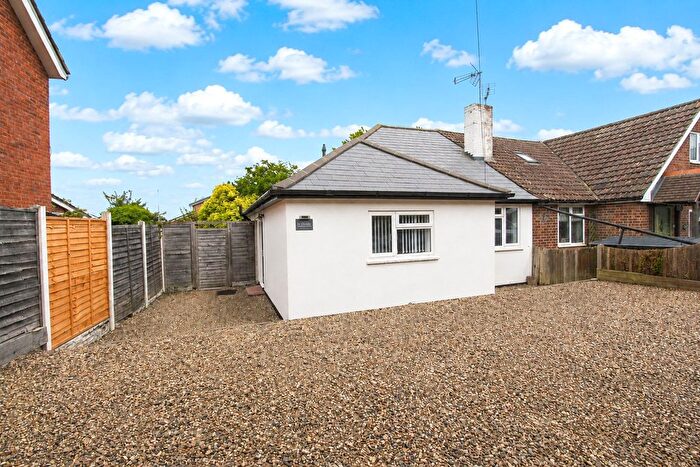 2 Bedroom Bungalow For Sale In Somerset Avenue, Bordon, Hampshire, GU35