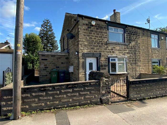 2 Bedroom End Of Terrace House To Rent In High Street, Heckmondwike, WF16