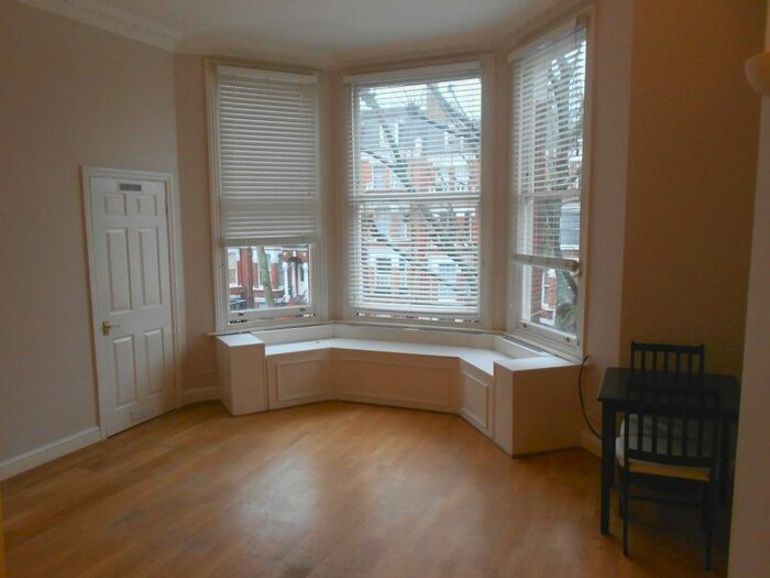 1 Bedroom Flat To Rent In Sutherland Avenue, London, W9