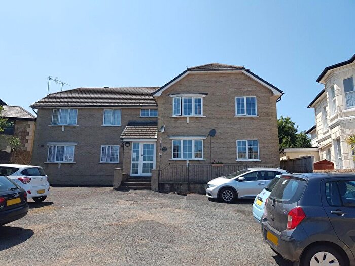 2 Bedroom Apartment For Sale In Royal Crescent, Sandown, Isle Of Wight, PO36