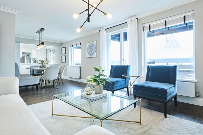 2 Bedroom Flat To Rent In Fulham Road, South Kensington, SW3