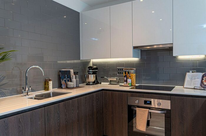 1 Bedroom Flat To Rent In Ascot Road, Watford, WD18