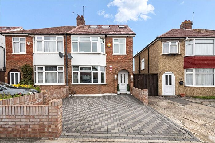 3 Bedroom Semi-detached House For Sale In Ryefield Avenue, Uxbridge, UB10