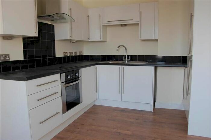1 Bedroom Flat To Rent In Coombe Road, New Malden, KT3